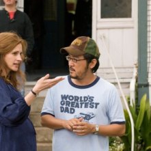 Julia Roberts e il regista Dennis Lee sul set del film Un segreto tra di noi - Fireflies in the Garden