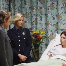 Gretchen Mol ed Harvey Keitel in una scena dell'episodio The Real Adventures of the Unreal Sam Tyler di Life on Mars