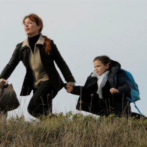 Violante Placido e Clara Dossena nella fiction Una madre