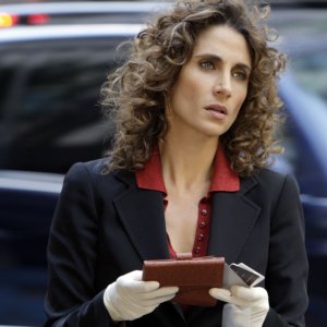 Melina Kanakaredes nell'episodio 'Sex, Lies and Silicone' della serie CSI NewYork