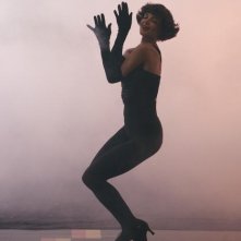 Katie Holmes Balla Nella Visione Di Eli Stone Nell Episodio Grace Della Serie 90504