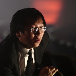 Masi Oka in una scena dell'episodio One of Us, One of Them di Heroes