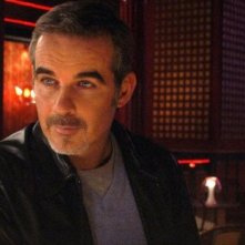 Pierre Cosso in una scena di Anna e i cinque