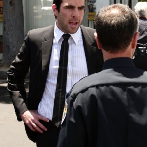Zachary Quinto in un momento dell'episodio One of Us, One of Them di Heroes
