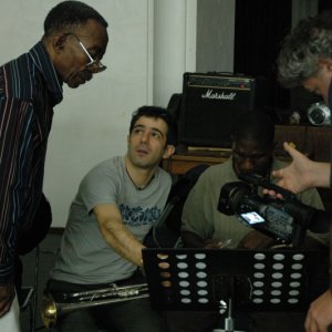 Il musicista Paolo Fresu in un'immagine del film Zulu Meets Jazz