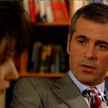 Ottavio Amato in una scena della soap Un posto al sole