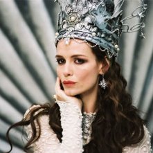 Saffron Burrows in una sequenza della biopic Klimt, di Raoul Ruiz