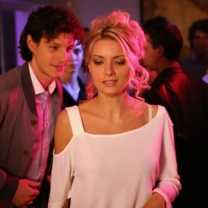 Andrea Bosca e Rosaria Russo in una scena del film Si può fare