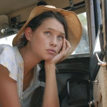 Astrid Berges-Frisbey in una scena del film Un barrage contre le Pacifique - The Sea Wall
