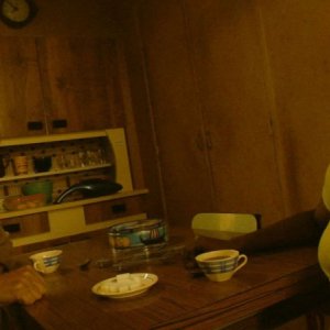 Claude Rich e Félicité Wouassi in un'immagine del film Aide toi et le ciel t'aidera - Whit a Little Help From Myself