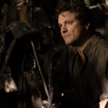 Colin Firth in una scena del film Easy Virtue