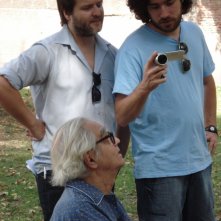 I registi Gastón Duprat e Mariano Cohn sul set del film El artista