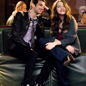 Jay Baruchel e Kat Dennings è la protagonista femminile del film Nick and Norah's Infinite Playlist