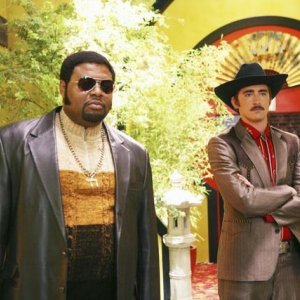 Lee Pace e Chi McBride nell'episodio 'Dim Sum, Lose Some' della serie Pushing Daisies