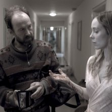 Ulrich Noethen e Franziska Petri in una scena del film Schattenwelt