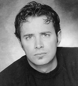 Un bel primo piano di Paolo Romano