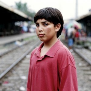 Il piccolo Jacob Shalov in una sequenza del film Santa Mesa