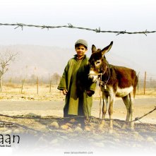 Il piccolo Purav Bhandare con il suo asinello nel wallpaper del film Tahaan - A boy with a Grenade