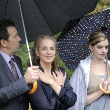 Jerome LePage, Debra Winger e Anne Hathaway in una scena del film Rachel Getting Married