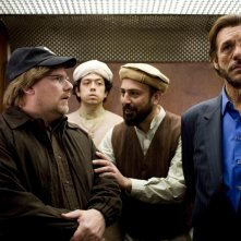 Kevin P. Farley, Geoffrey Arend, Serdar Kalsin e Robert David in una scena del film An American Carol