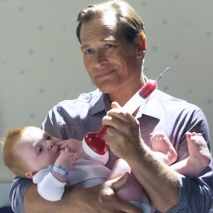 James Remar in una scena dell'episodio Finding Freebo della serie Dexter