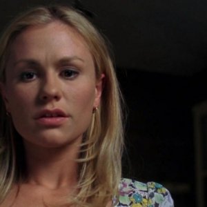 Anna Paquin in un'immagine dell'episodio Sparks Fly Out della serie True Blood creata da Alan Ball