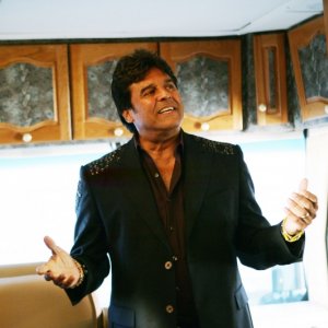 Erik Estrada recita nell'episodio 'Jackpot' della seconda stagione di Life.