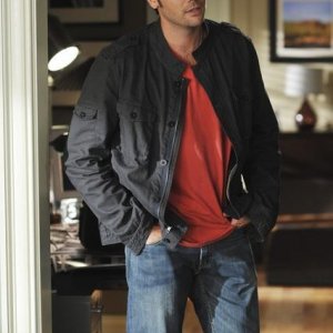 Barry Watson in una scena dell'episodio 'Out of Africa' della serie tv Samatha Chi?