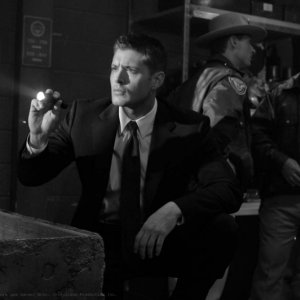 Jensen Ackles in una scena dell'episodio Monster Movie di Supernatural