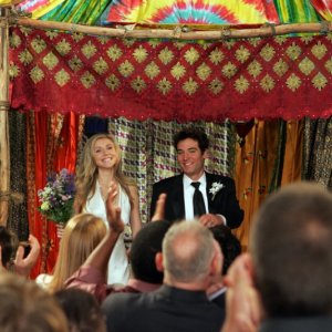 Josh Radnor e Sarah Chalke in una scena dell'episodio Shelter Island di How I Met Your Mother