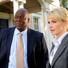 Kathryn Morris insieme a Thom Barry nell'episodio 'Wednesday's Women' della serie tv Cold Case