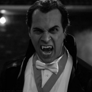 Un'immagine minacciosa di Todd Stashwick nell'episodio Monster Movie di Supernatural
