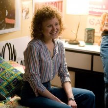 Alison Pill in una scena del film Milk