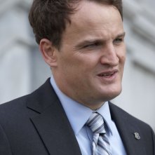 Jason Clarke nel ruolo di Tommy Caffee nella premiere della terza stagione di Brotherhood 'Uneasy Lies the Head'