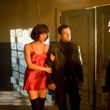 Olga Kurylenko, Mark Wahlberg e Amaury Nolasco nel film Max Payne
