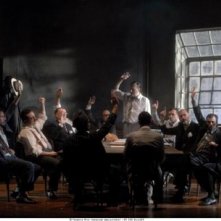 Massimo Lello in scena a teatro con La parola ai giurati, per la regia di Alessandro Gassman