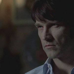 Stephen Moyer in un'immagine dell'episodio Cold Ground della prima stagione della serie True Blood