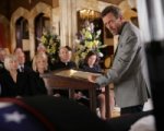 Dr House - Stagione 5, episodio 4: Birthmarks