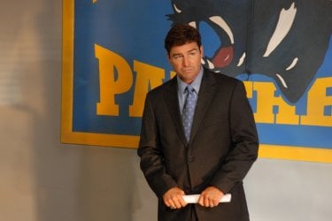 Kyle Chandler nell'episodio 'I Knew You When' della serie tv High School Team