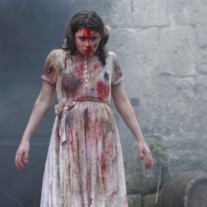 Maud Forget è Eva nel film Frontière(s)