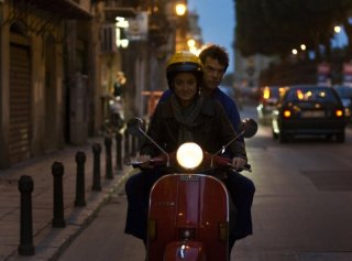 Giovanna Mezzogiorno e Campino in una scena del film Palermo Shooting diretto da Wim Wenders