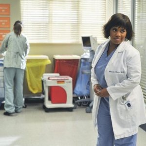 Chandra Wilson, interpreta Miranda nell'episodio 'There's No 'I' in Team' della serie tv Grey's Anatomy