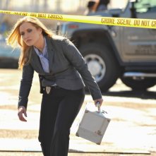Emily Procter nell'episodio 'Power Trip' della settima stagione di CSI Miami