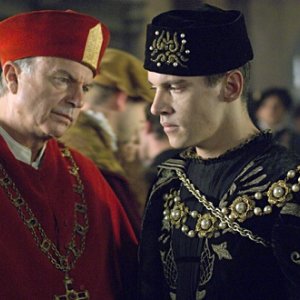 L'attore Jonathan Rhys Meyers nel ruolo di Enrico VIII nella seconda stagione della serie televisiva I Tudors - Scandali a corte