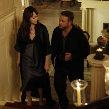 William Petersen e Melinda Clarke nell'episodio 'Leave out all the rest' della serie CSI Las Vegas