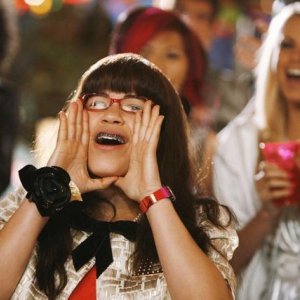 America Ferrera durante una scena dell'episodio  'Crushed' della serie tv Ugly Betty