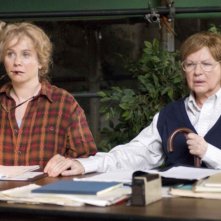 Emily Watson e Dianne Wiest in una scena del film Synecdcoche, New York