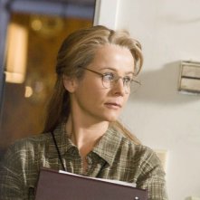 Emily Watson in una scena del film Synecdcoche, New York