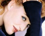 Fiocco azzurro per Gillian Anderson