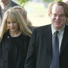 Michelle Williams e Philip Seymour Hoffman in una scena di Synecdcoche, New York